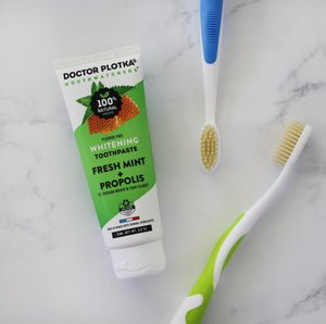 Adult 4 Pack & Toothpaste - Assorted Colors